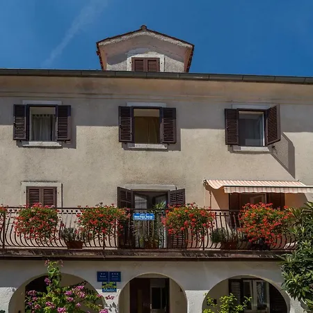 Pensionat Robert I Mirna